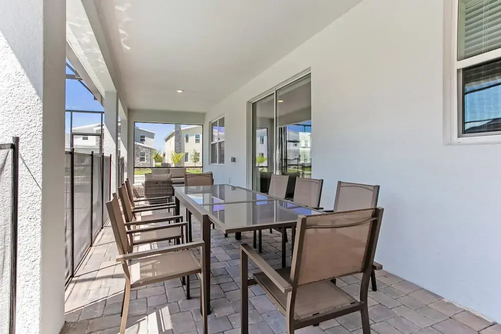 2867stanza 9 BR Villa With Games Room