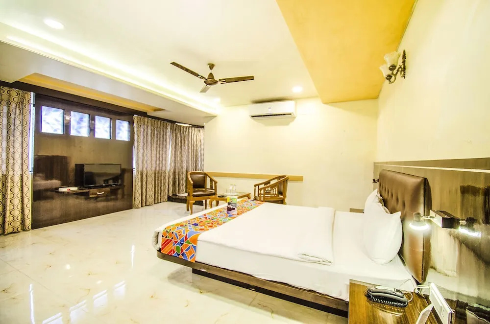 OYO Rooms Pimpri Finolex Chowk
