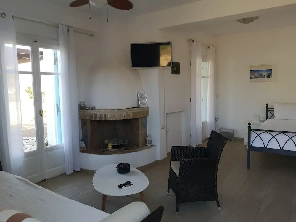 Antiparos Luxury Apartments