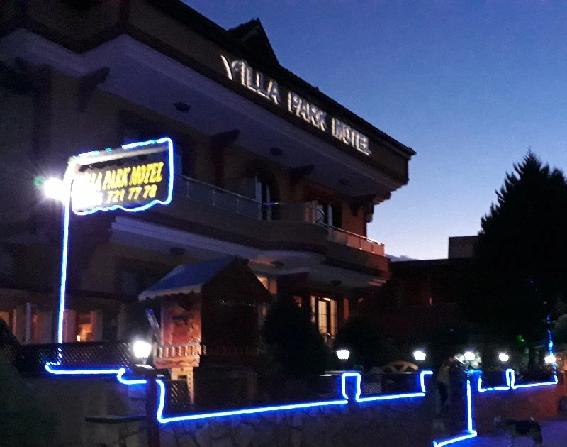 Villa Park Motel