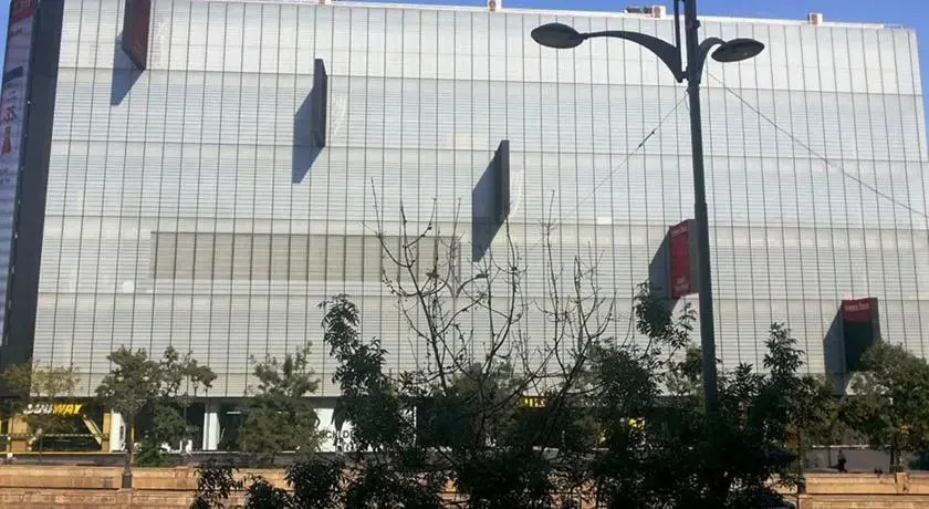 Happy Apartments in City Heart