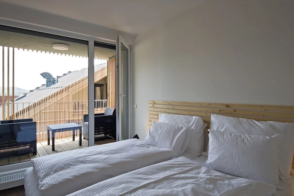 Lakepark Residence