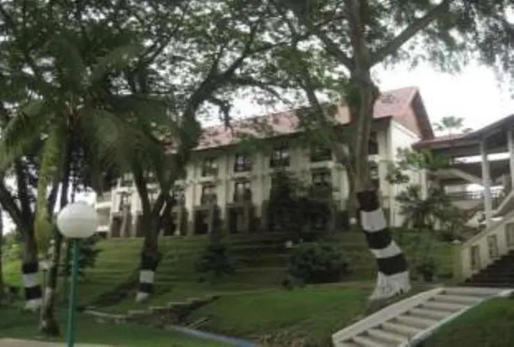 Ratu Hotel & Resort