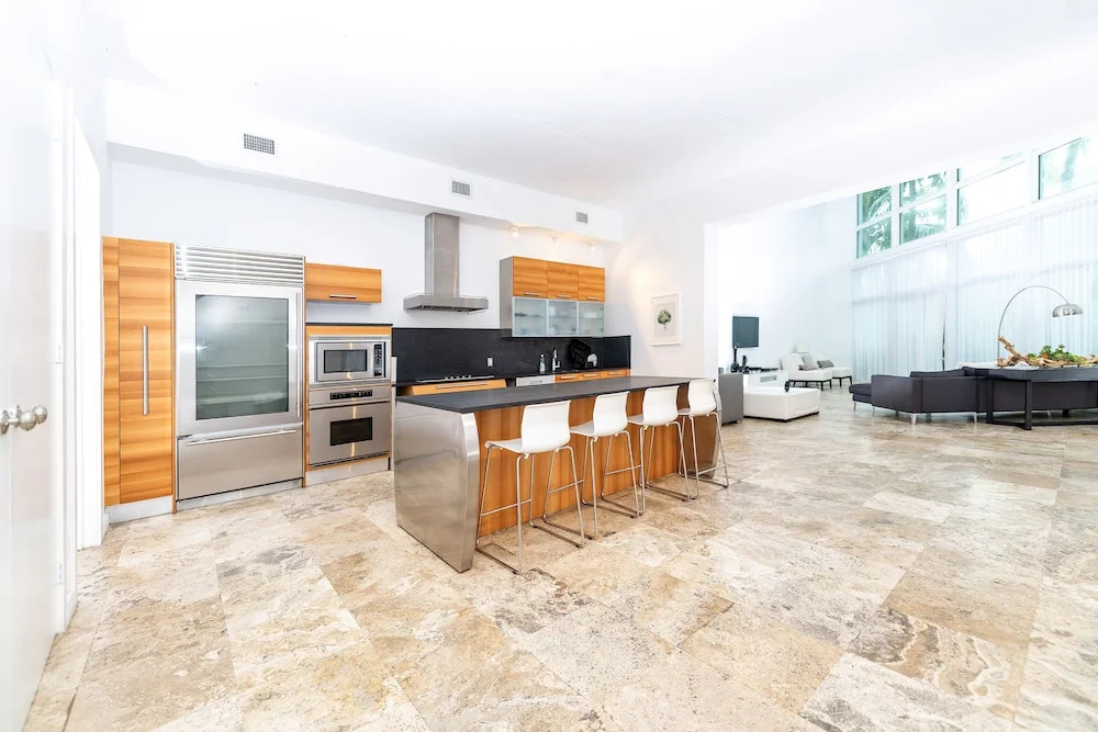 2228 Park 1