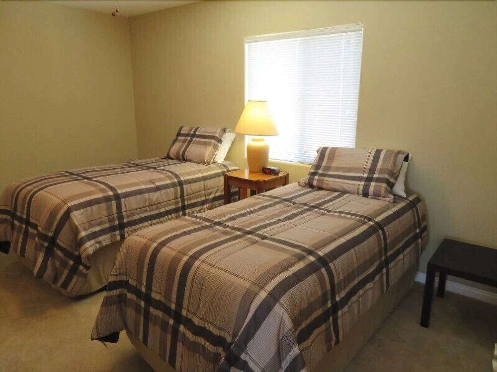 Richard J Walker - 3 Br Condo