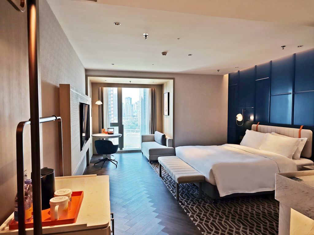 voco Chongqing Chaotianmen by IHG
