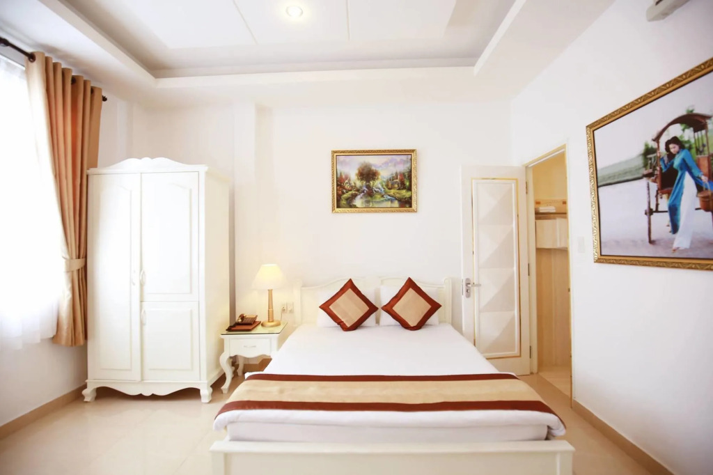 Tulip Hotel
