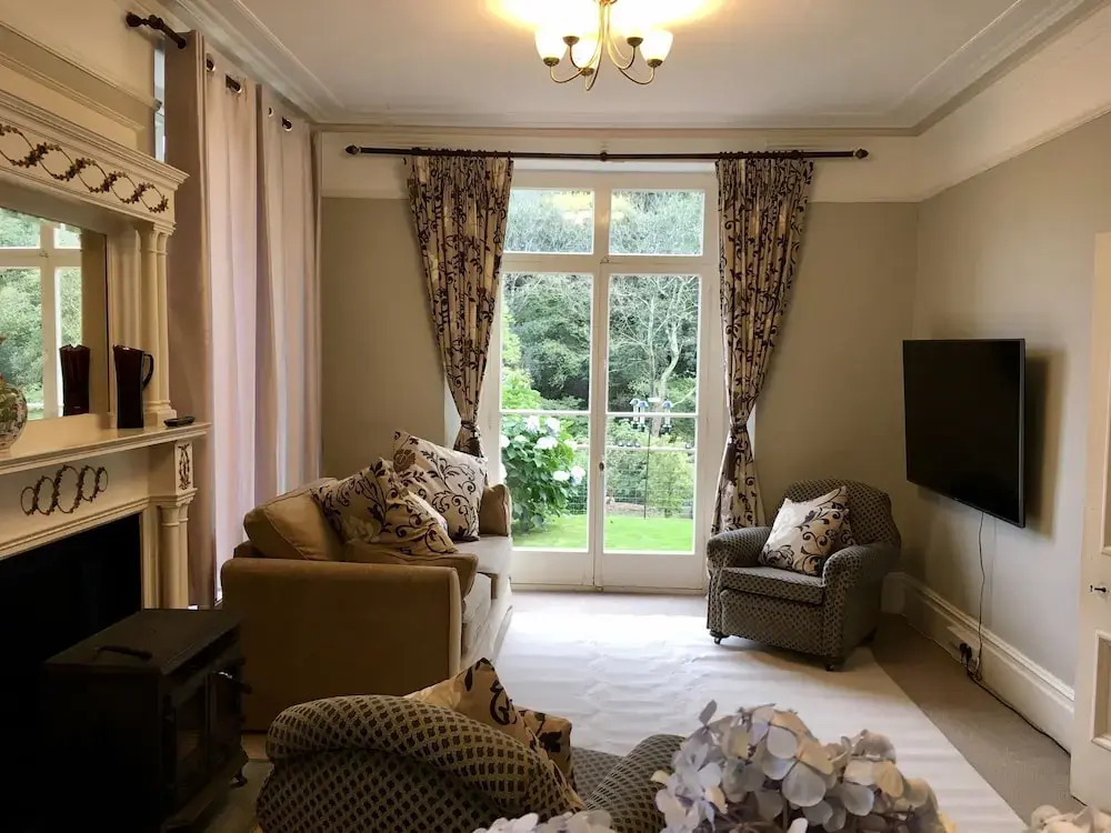 Secluded Edwardian Villa Beautiful Country Setting