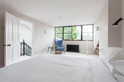 Ardilaun Road by onefinestay