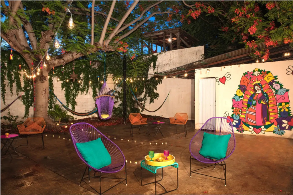 The Mermaid Hostel Downtown - Adults Only
