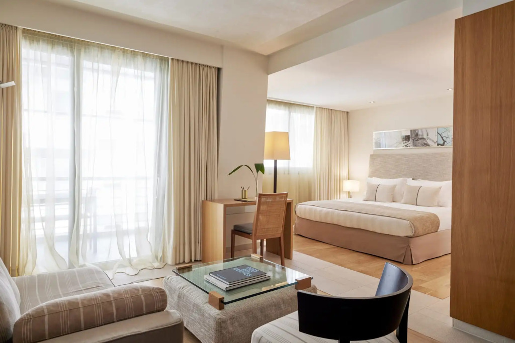 Daios Luxury Living