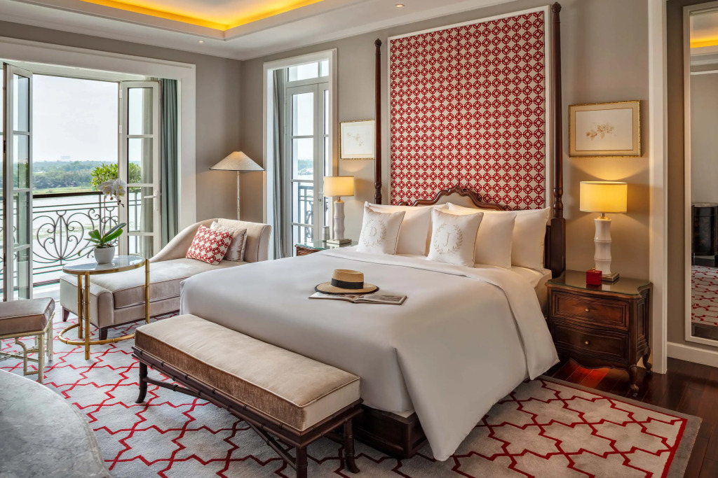 Mia Saigon - Luxury Boutique Hotel