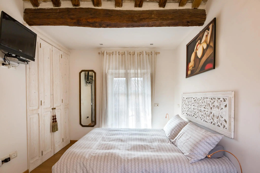 Attic Renella