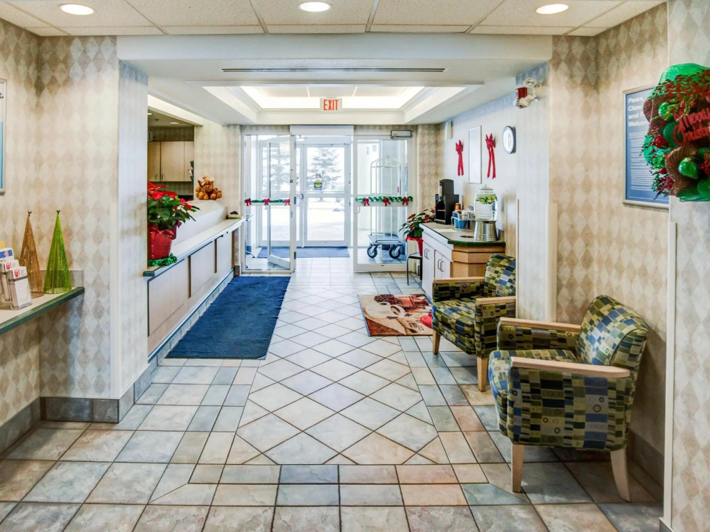 Motel 6-Red Deer, AB
