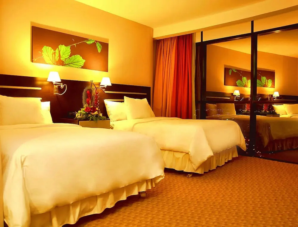Eco Premium Palaza Meru