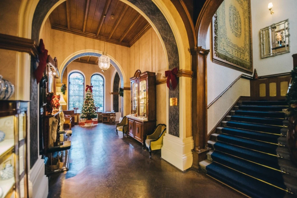 Cornhill Castle