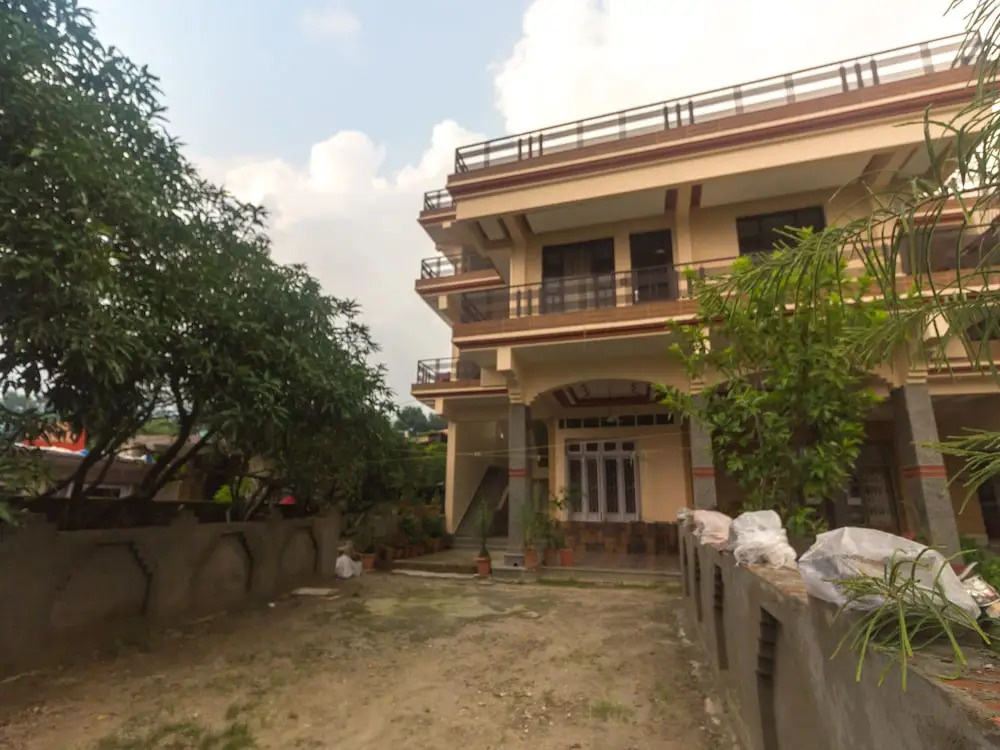 OYO 16725 Home Modern 1 BHK Villa Sheela Chowk