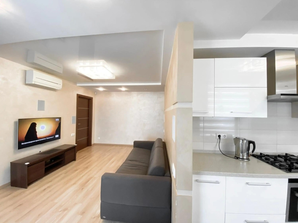 2-bedroom apartment Most City Area, Ekaterynoslav square