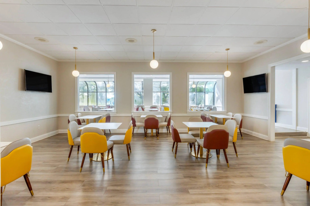The Lux Hotel & Conference Center, an Ascend Collection Hotel