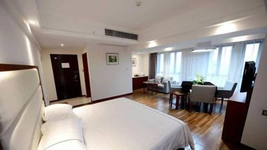 Four Seasons Carme Hotel