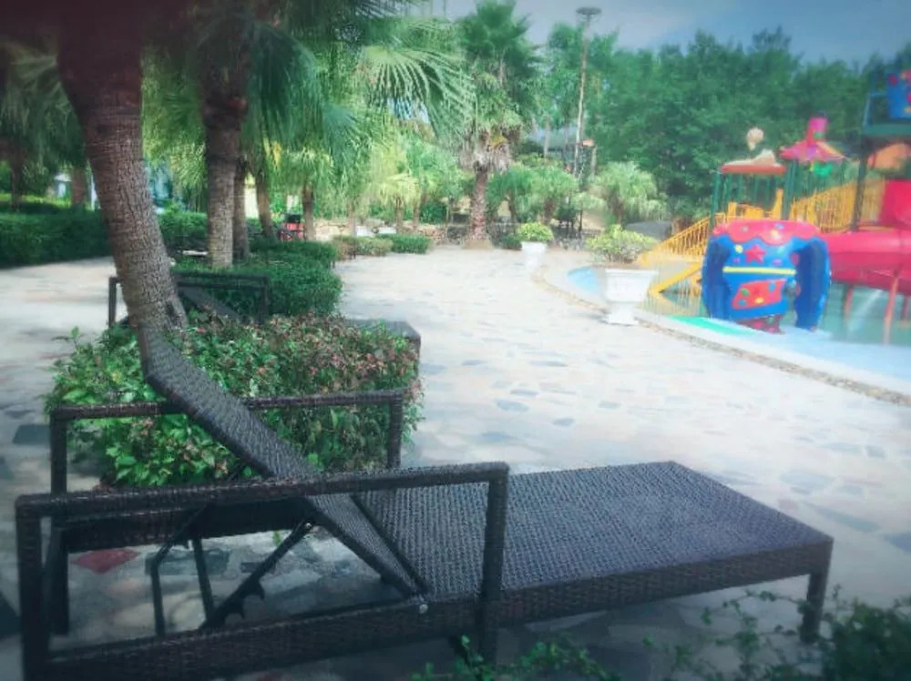 Fu Li Wan Hotspring Resort