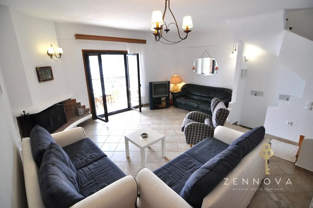 Zennova 43 Pirgadikia Sky & Sea Home