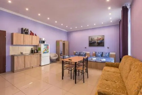 Honey Hostel