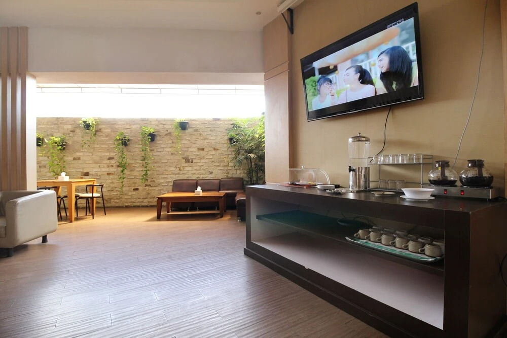 Airy Tugu Adipura Jendral Suprapto 19 Bandar Lampung