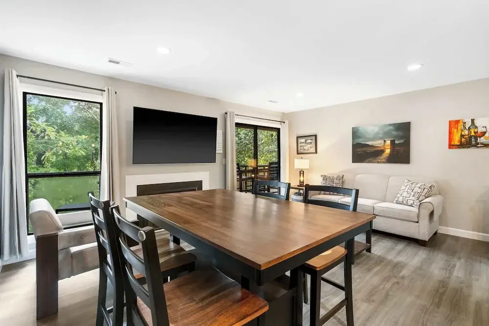 Top Notch Condo for 6