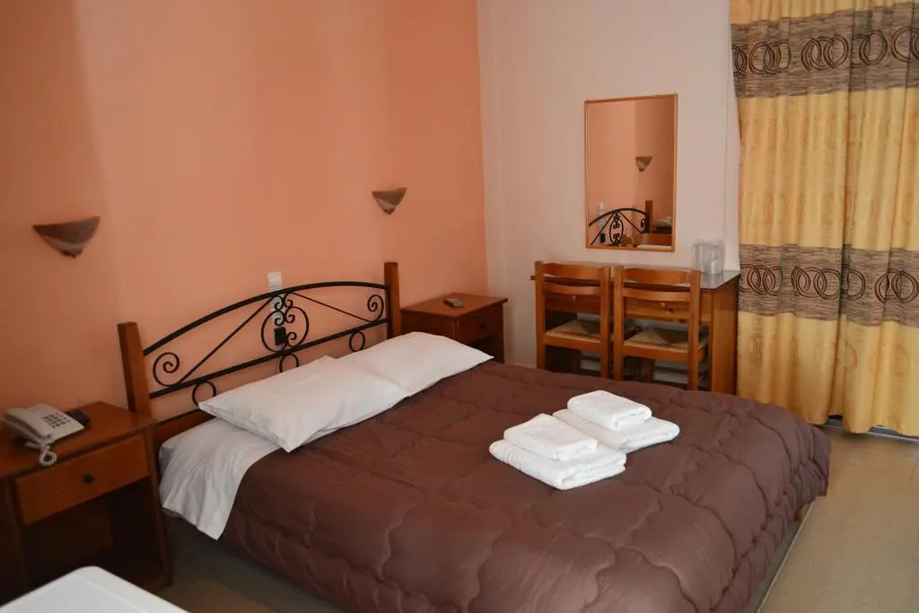 Anixis Hotel