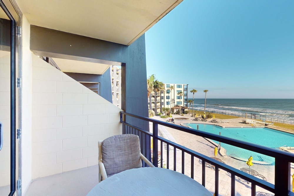 Hawaiian Inn 322