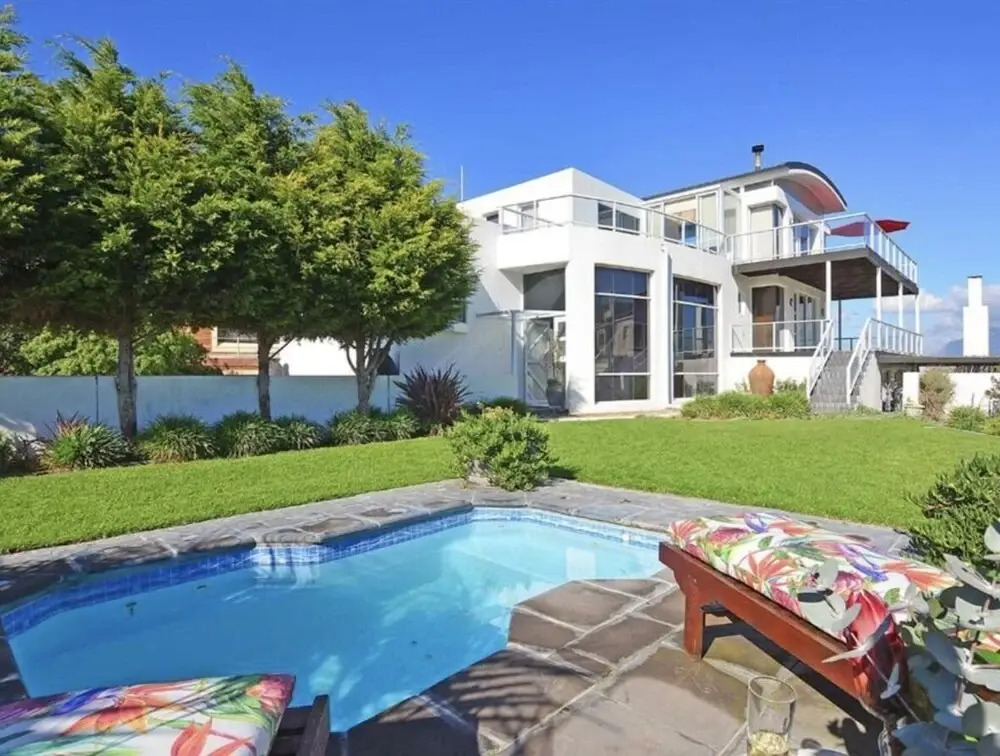 7th Wonder Beach Guest House