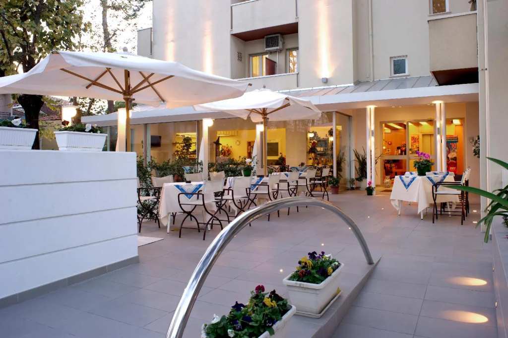 Hotel Nives