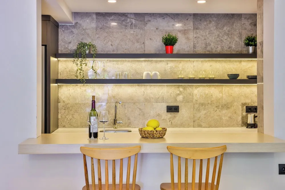 Отель Sole Suites