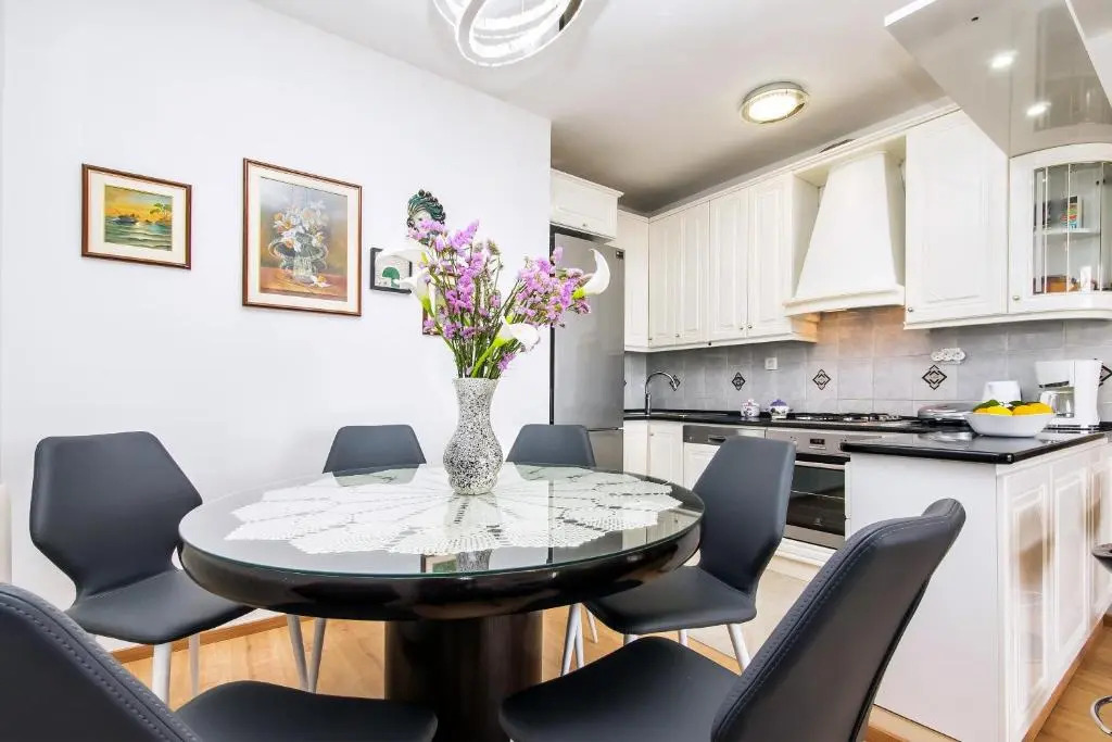 Luxury Apartment Lana