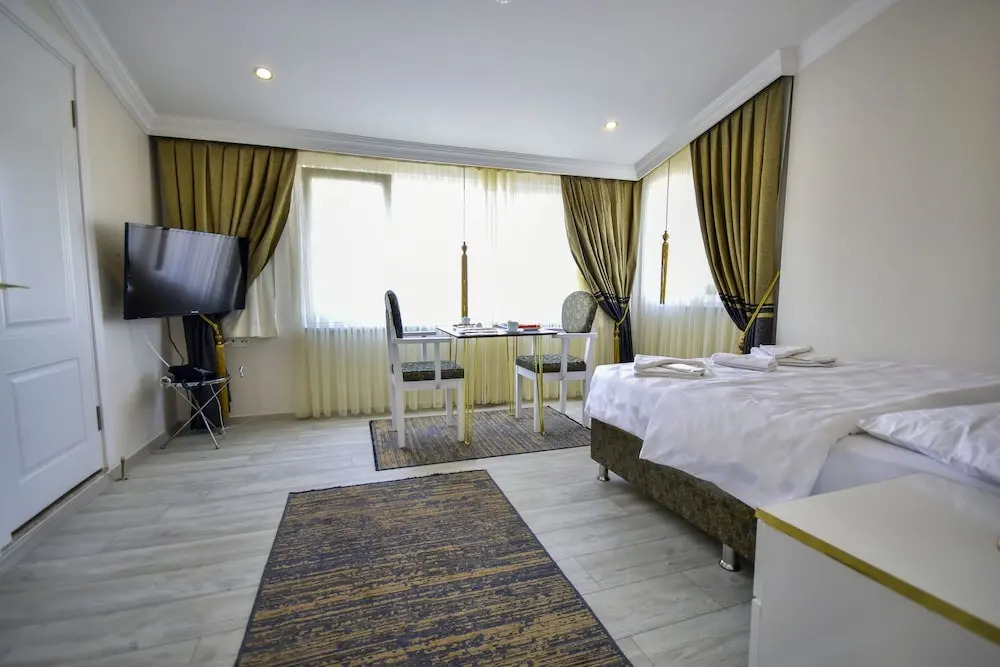 LOCA Suit LİFE AİRPORT HOTEL