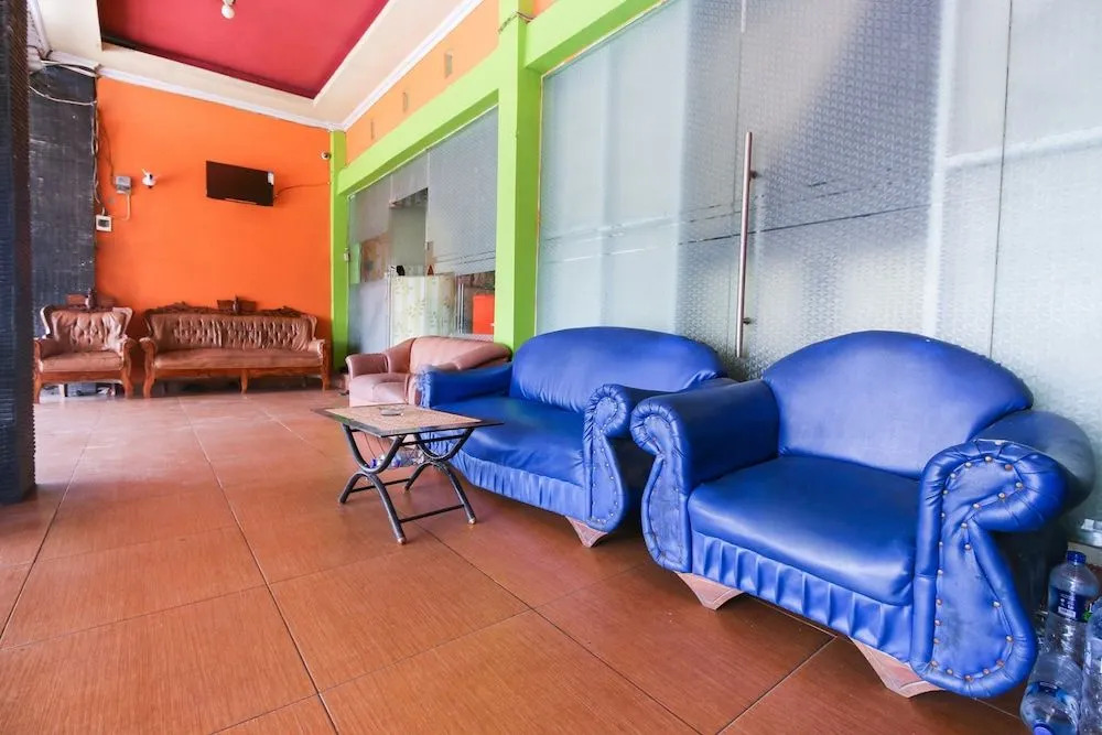 Airy Eco Bandara Sultan Hasanuddin Makassar