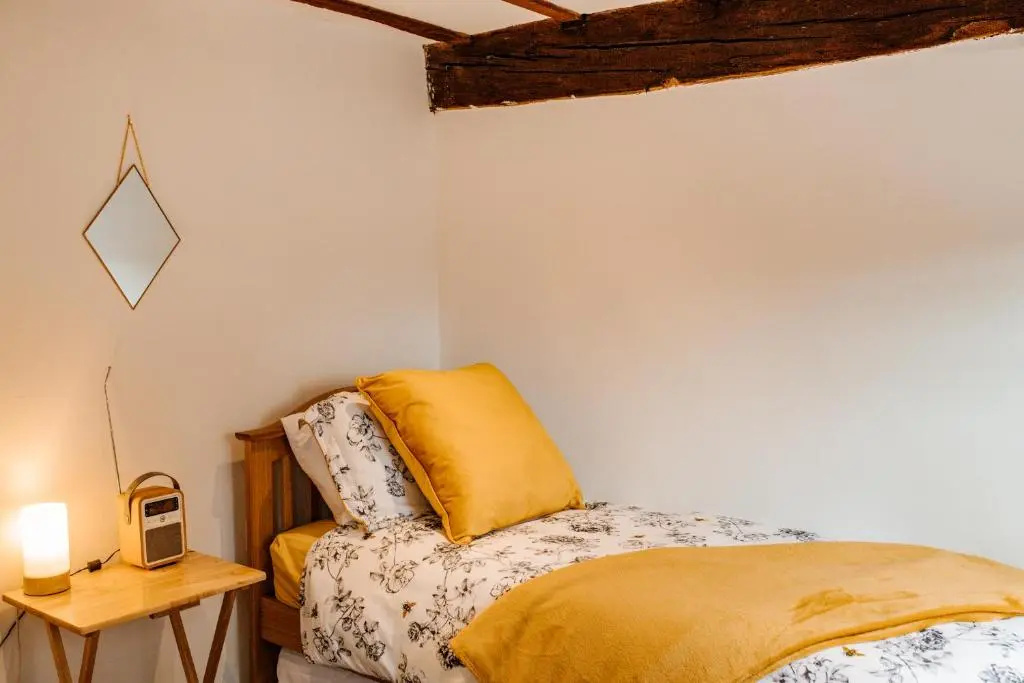 Period 4 storey town house in the heart of Bewdley - Sleeps 6 - Free private parking for 1 car