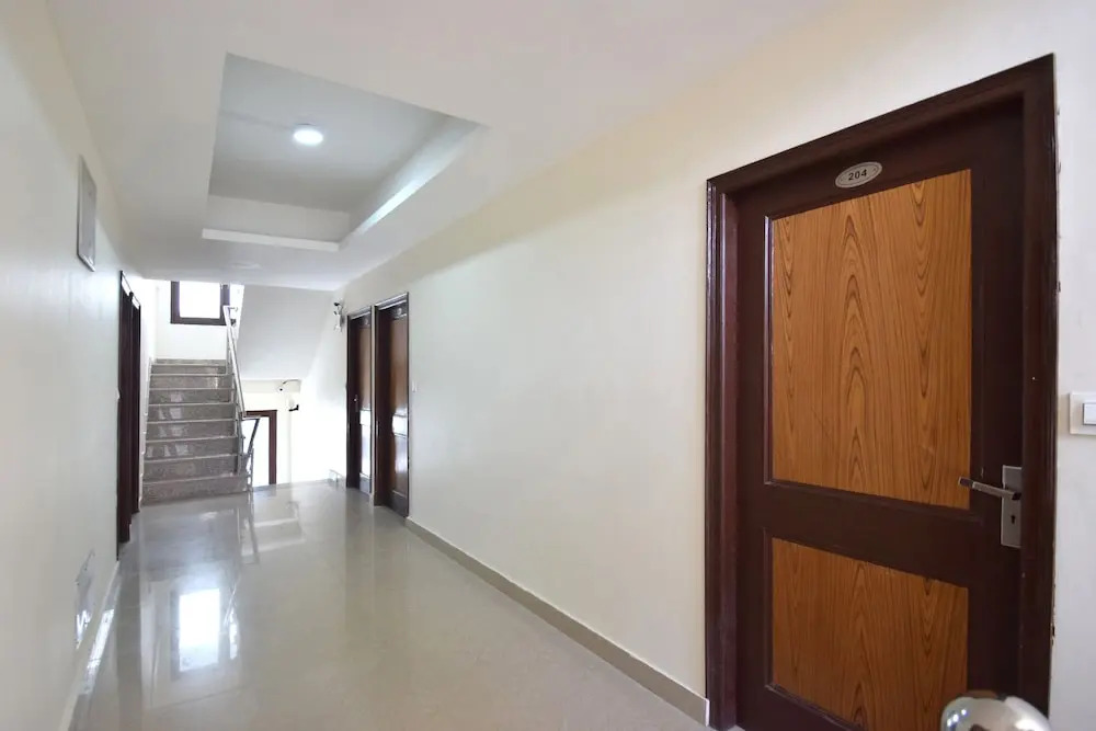 OYO 11643 Hotel Sunrise Villa