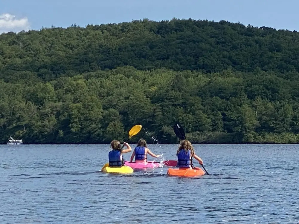 Pocono Retreat -1 Mile to Lake and Skiing