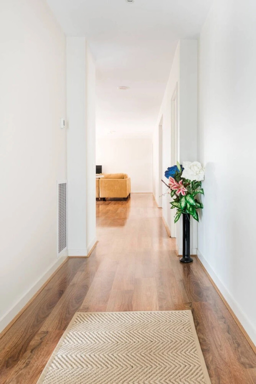 5br Luxury House 20 Min To Cbd Spacious Living