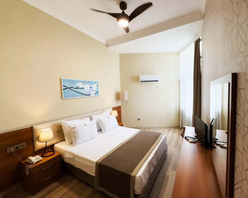 Uras Beach Hotel
