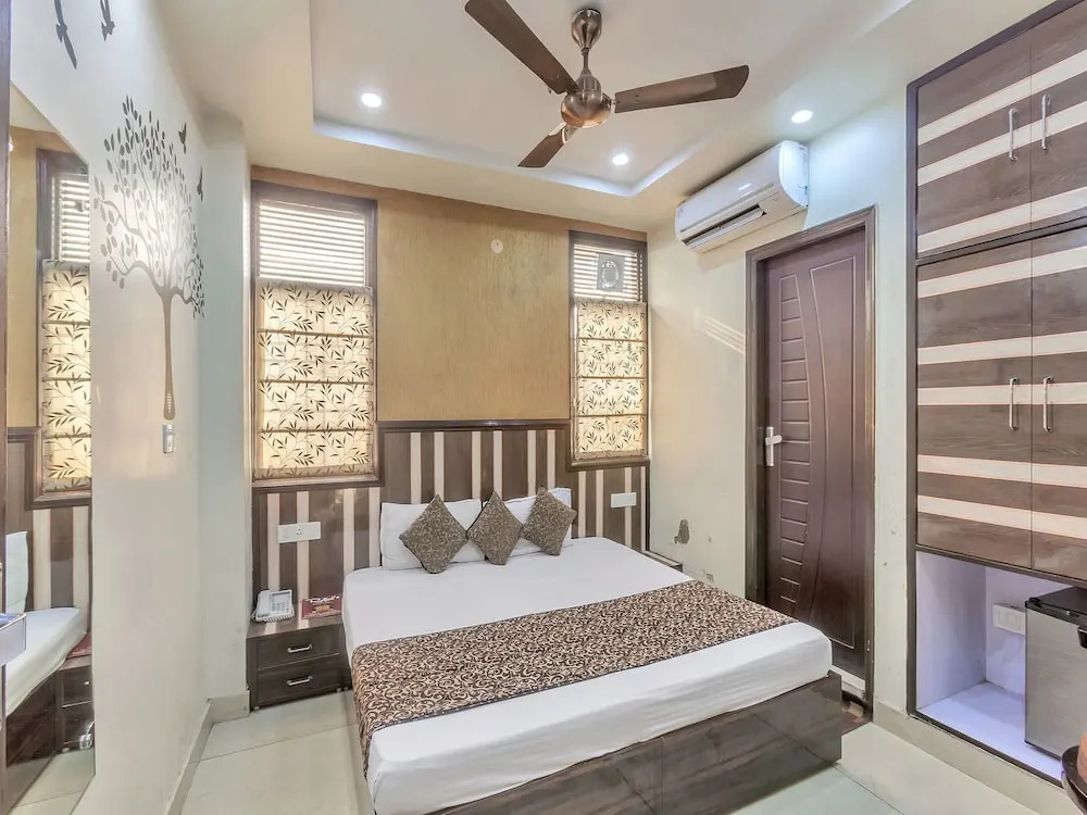 OYO 4347 Happy Home Residency