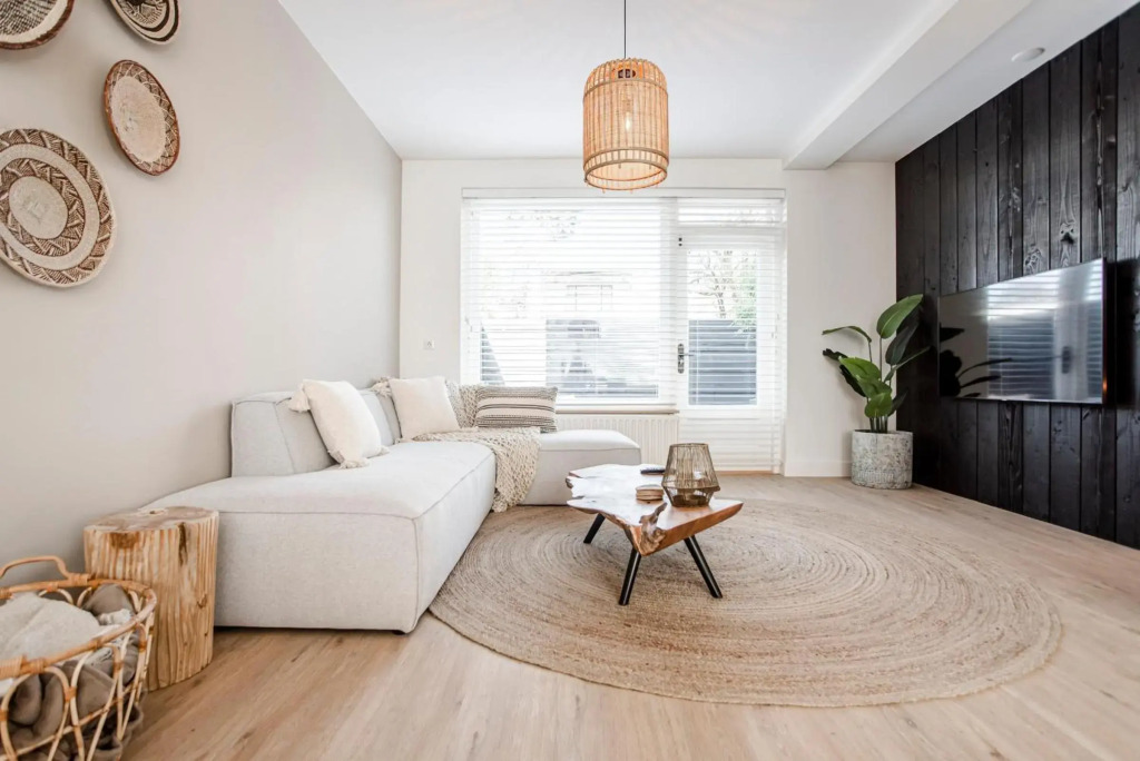 Marley’s Beachhouse - Luxury Apartment with garden