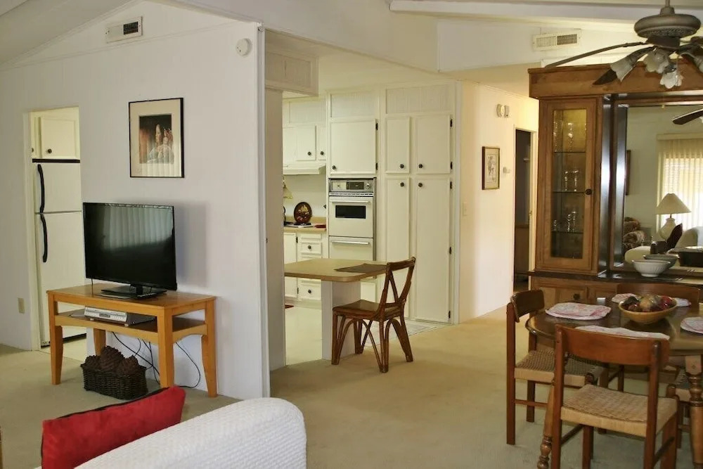 Roadrunner Club 321 - 2 Br Home
