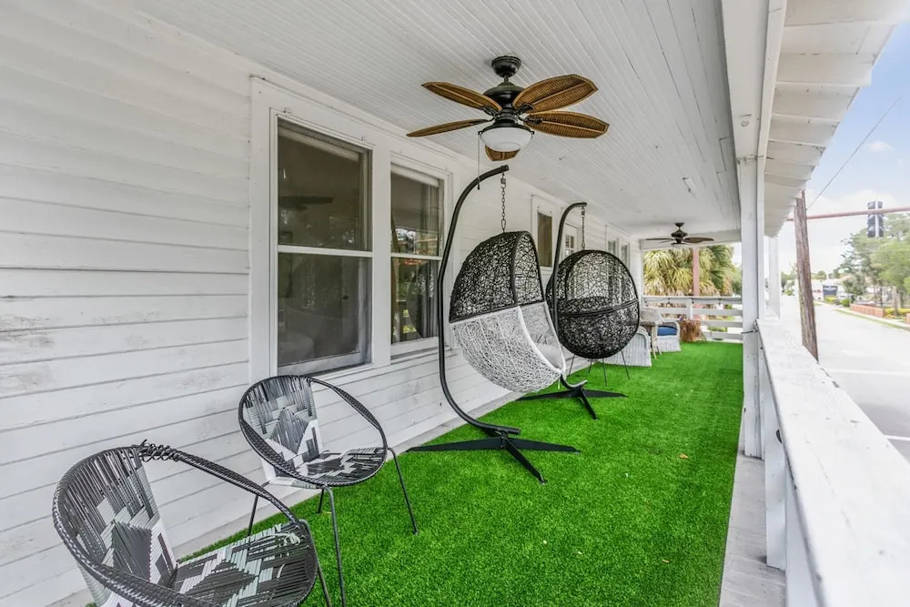 San Marco Villa Duplex w Backyard BBQ & Firepit