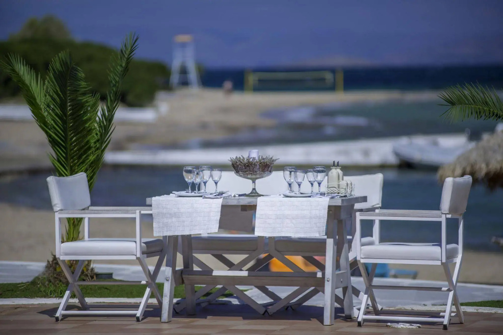 Oasis Beach Hotel