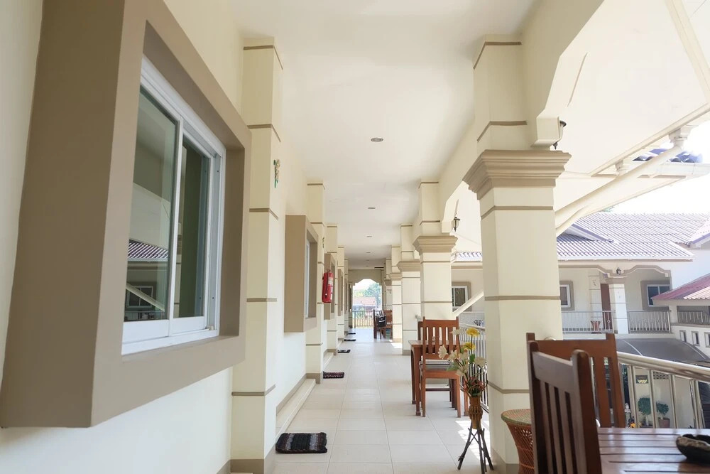 Tan Deaw House