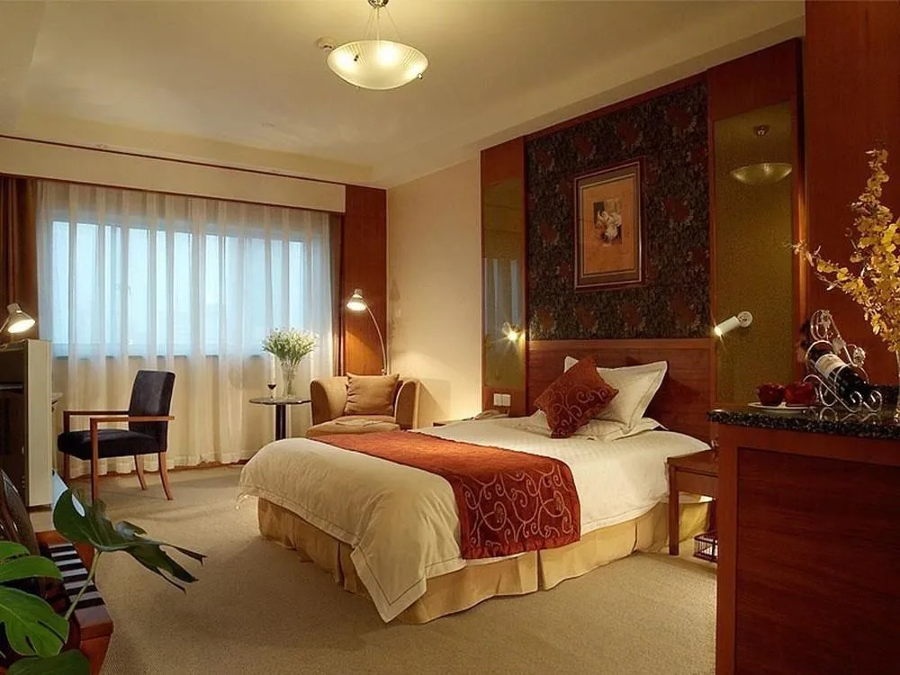 New Era Hotel