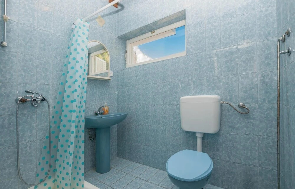 Beautiful Home in Zaboric With Wifi and 3 Bedrooms